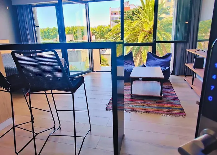 Encantador Apart Moderno Con Vista Unica, Pura Luz Y Relax